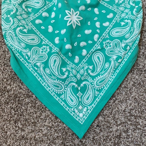 Design by Olivia Bandana Tube, Crop Top - Picture 3 of 5